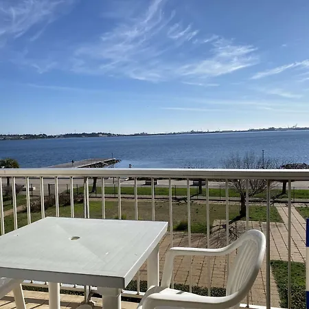 Beau T1 Climatise Avec Cuisine Equipee Et Balcon - - Fr-1-553-265 شقة